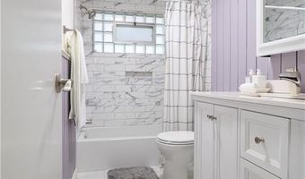 18 Meadowcrest Dr, Cumberland, RI 02864