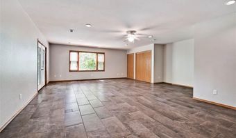 1 May Ln, Bella Vista, AR 72715
