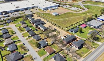 2304 SE Jayel Ter 2, Bentonville, AR 72712