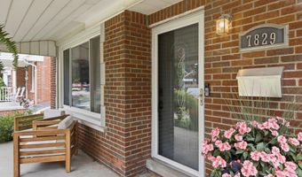 7829 Buckingham Ave, Allen Park, MI 48101