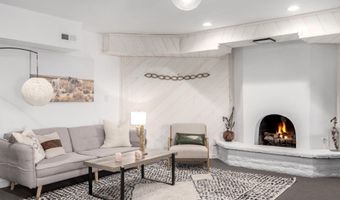 6831 E STAGECOACH PASS, Carefree, AZ 85377