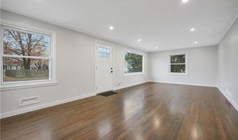 6 Hilton Ave, East Providence, RI 02915