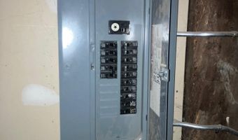 382 S Main St, Alburgh, VT 05440