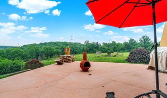 8272 WOODBINE Rd, Airville, PA 17302