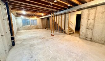 910 WOODLAND HILLS Cir, Bountiful, UT 84010