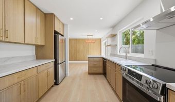 6739 Cantil St, Carlsbad, CA 92009
