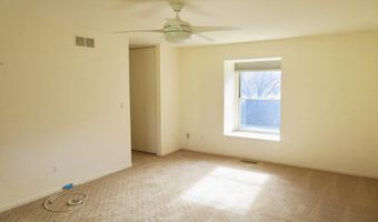 2134 Overlook Ct, Ann Arbor, MI 48103