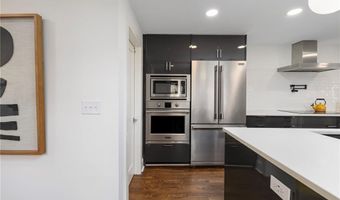 23 Mt. Vernon St, Newport, RI 02840