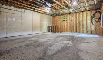 2320 STROEBE ISLAND Dr, Appleton, WI 54915
