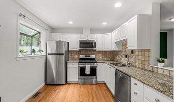 95 Anderer Ln 7, Boston, MA 02132