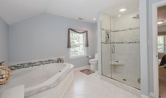 48 Essex Rd, Bedford, NH 03110