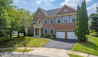 10604 MAPLECREST Ln, Potomac, MD 20854