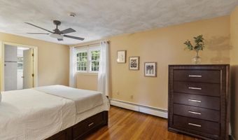 14 Olde Berry Rd, Andover, MA 01810