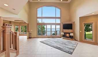 1703 S Le Homme Dieu Dr NE, Alexandria, MN 56308
