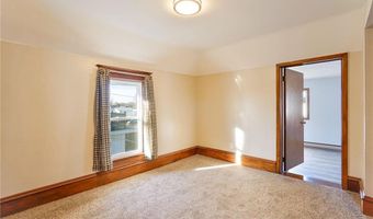 409 W Adams St, Arlington, MN 55307