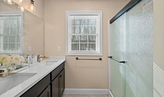 28 Murray Rd, Ashburnham, MA 01430