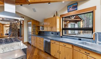 63220 Johnson Rd, Bend, OR 97703