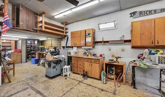 4 N CONESTOGA VIEW Dr, Akron, PA 17501