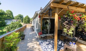 207 Donna Dr, Aurora, IN 47001