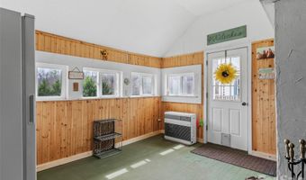 138 Robert Phillips Rd, Bakersville, NC 28705