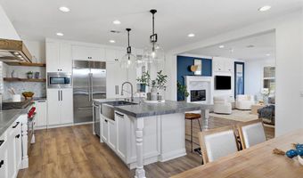 6332 Montecito Dr, Carlsbad, CA 92009