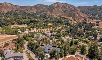 28845 Countryside Dr, Agoura Hills, CA 91301