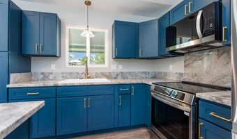 849 MANONO St, Hilo, HI 96720