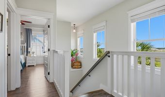 1009 Fiji Dr, Rockport, TX 78382