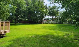 312 S 1st Ave, Brandon, SD 57005