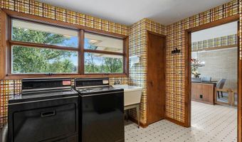 1102 Benton St, Anoka, MN 55303