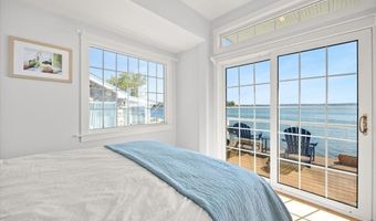 106 King Philip Ave, Bristol, RI 02809