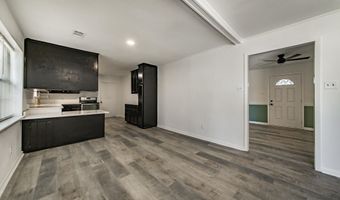 106 N Orion St, Beebe, AR 72012