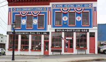 12 14 & 16 Main St, Belfast, ME 04915