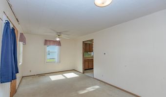 83 Rohr St, Arnolds Park, IA 51331