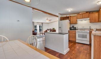 39 Leisure Dr, Alfred, ME 04002