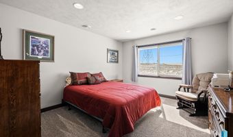 1625 W River Bend St, Brandon, SD 57005