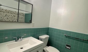 1301 N IVANHOE St, Alexandria, VA 22304
