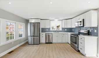 47 CHURCH St, Allentown, NJ 08501