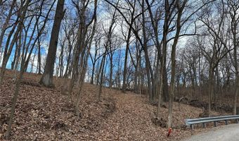 1300 Woodcliffe Dr, Alton, IL 62002