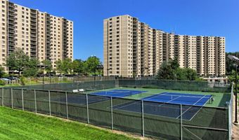 307 YOAKUM Pkwy 1404, Alexandria, VA 22304