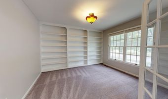 2425 Foxway Dr, Ann Arbor, MI 48105