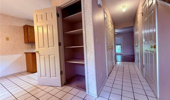 1404 Camellia Dr A, Bentonville, AR 72712