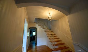1 Northwood Dr, Athens, OH 45701