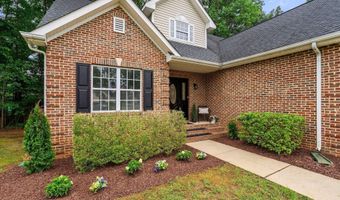 1209 Waterford Green Dr, Apex, NC 27502