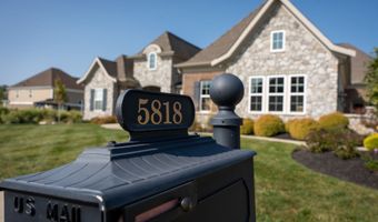 5818 Oakmont Blvd, Bargersville, IN 46106
