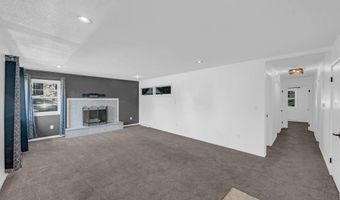 3017 Lincoln Way, Ames, IA 50014