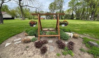 22628 W Silver Lake Ave, Antioch, IL 60002