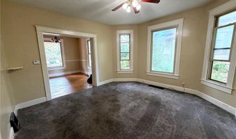 902 Royal St, Alton, IL 62002
