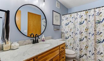 6458 158th St W 361, Apple Valley, MN 55124