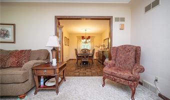 6685 Elwood St, Austintown, OH 44515